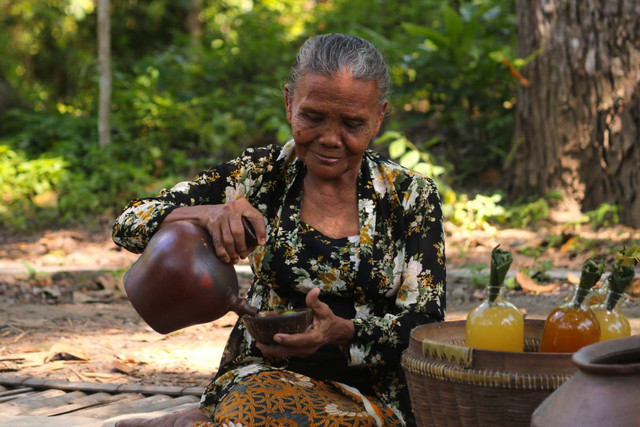 Foto: Penjual jamu tradisional (Shutterstock/Shalstock)