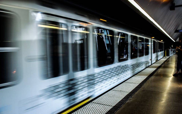 Jadwal Kereta Api Tulungagung-Surabaya. Foto hanya ilustrasi, bukan tempat sebenarnya. Sumber: pexels.com/Justin Hamilton