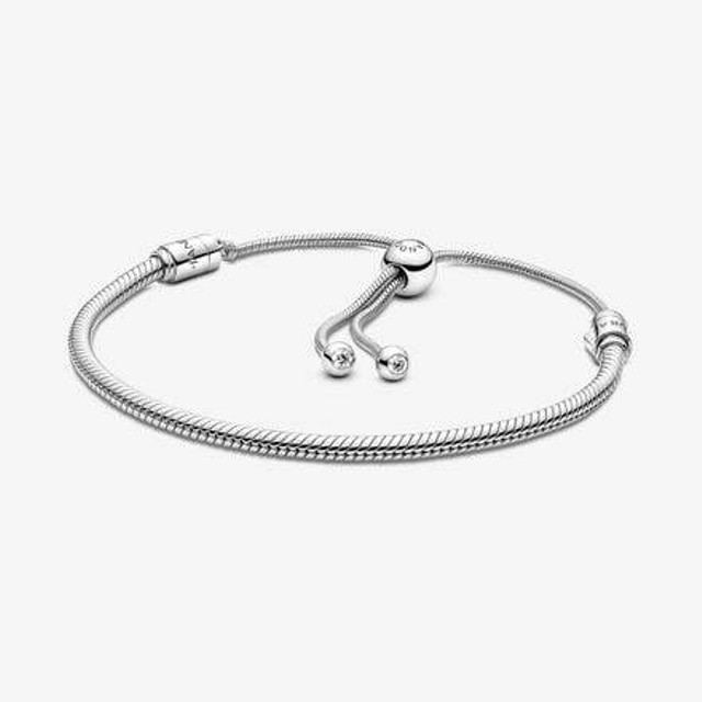 Ciri-ciri Gelang Pandora Asli. Foto adalah Pandora Moment Shake Chain Slider Bracelet. Sumber foto: www.pandoraindonesia.id