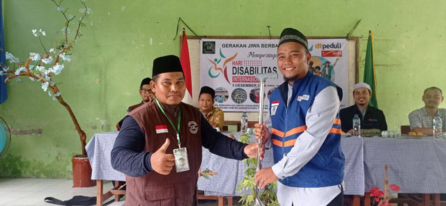 GJB dan DT Peduli Dukung Difabel dengan Bantuan Alat Peraga dan Modal Usaha