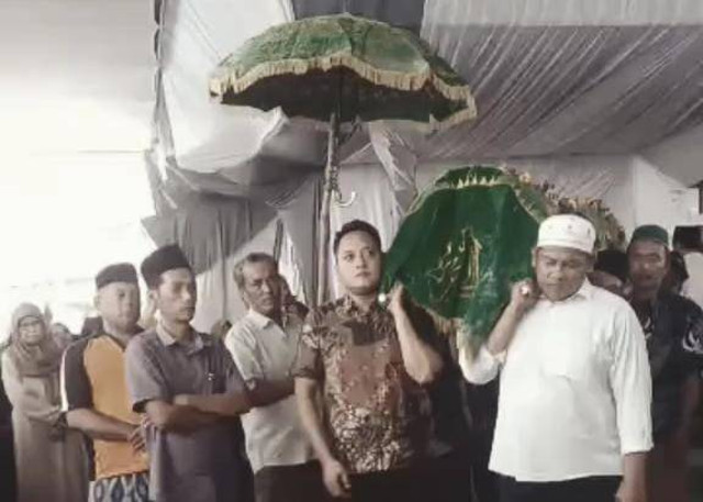 Kedua mempelai saat usai melangsungkan ijab kabul. | Foto: Screenshot Instagram @tasyaangna_mc