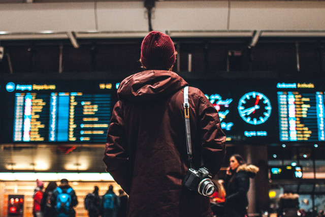 Bandara tersibuk di dunia. Foto hanya ilustrasi, bukan tempat sebenarnya. Sumber: Unsplash/Erik Odiin