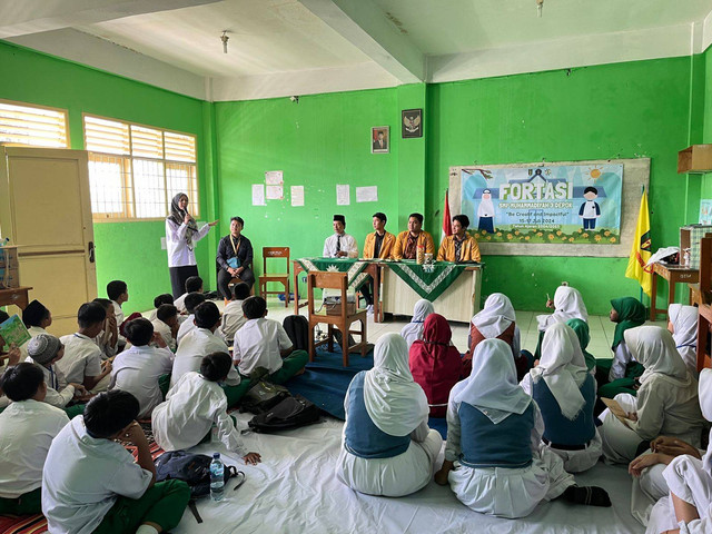 Ilustrasi pembentukan karakter siswa disekolah (Sumber: Dokumen Pribadi)