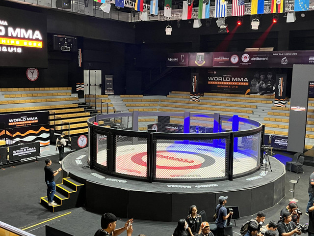 Suasana venue GAMMA World Championship 2024 di Dewa United Arena, Tangerang, Sabtu (7/12). Foto: Azrumi El Ghazali/kumparan