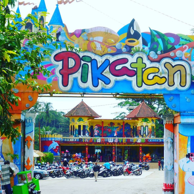 Pikatan Waterpark Temanggung, Jawa Tengah (instagram: @pikatanwaterpark )