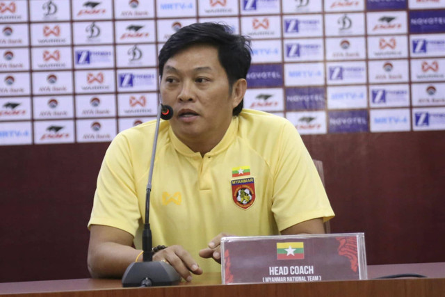 Pelatih Timnas Myanmar, Myo Hlaing Win. Foto: Myanmar Football Federation