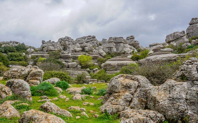 Gunung Pegat Lamongan. Foto hanya ilustrasi, bukan tempat sebenarnya. Sumber: pexels.com/Ildikó Almási