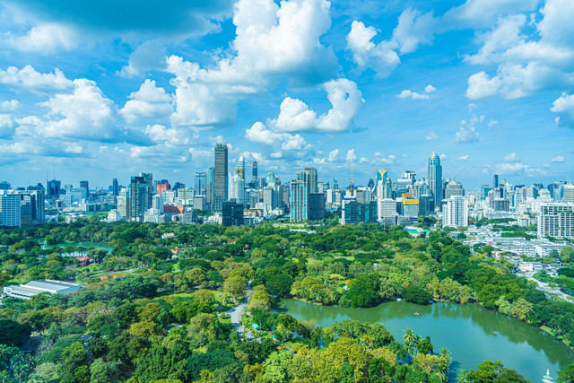 <a href="https://www.freepik.com/free-photo/beautiful-landscape-cityscape-with-city-building-around-lumpini-park-bangkok-thailand_11408899.htm#fromView=search&page=1&position=2&uuid=e268726e-f5cf-41d9-b7dd-95c6f56867b6">Image by lifeforstock on Freepik</a>