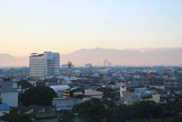 Daftar Kecamatan dan Kelurahan di Semarang. Foto hanya ilustrasi, bukan tempat sebenarnya. Sumber: unsplash.com/Deski Jayantoro.