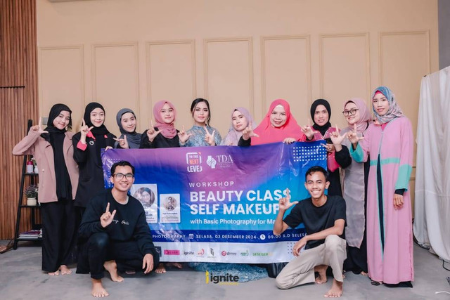 TDA Perempuan Serang Raya Sukses Gelar Workshop Beauty Class Self Make-up