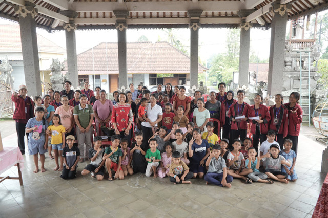 Gambar 1. Foto kegiatan SUNDARA: Sosialisasi Stunting dan Bermain Gembira (sumber: Dokumentasi Pribadi)