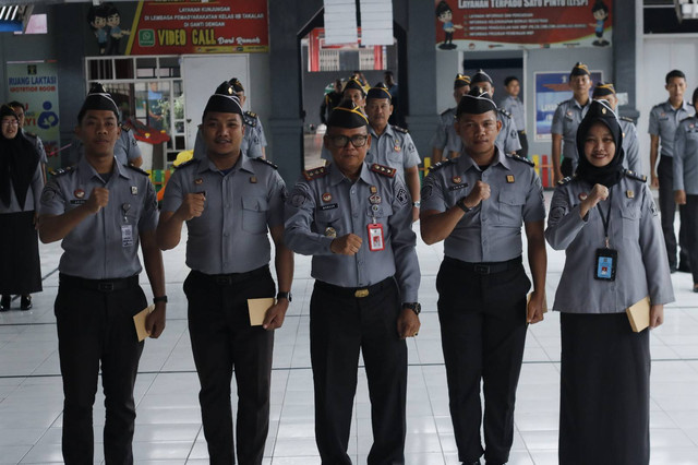 Empat Petugas Lapas Takalar Naik Pangkat, Ini Harapan Kalapas