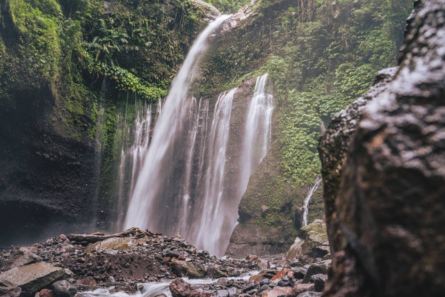 Gambar 11 Ilustrasi Curug Munding : Permata Tersembunyi di Rangkasbitung ( Freepik. com )