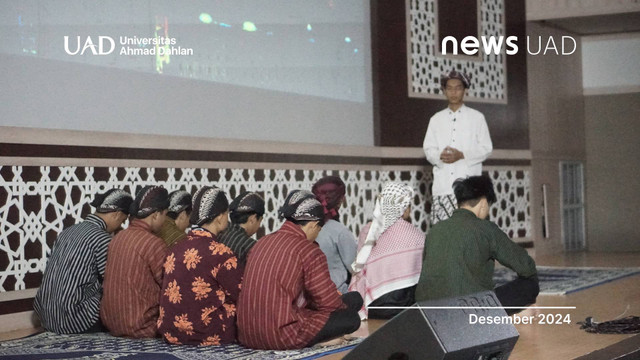 Penampilan Teater MASDAH pada acara pagelaran seni dan budaya Islami FAI UAD (Dok. Masdah)