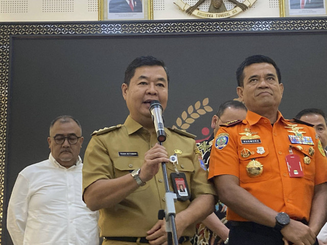 Penjabat (Pj) Gubernur DKI Jakarta Teguh Setyabudi usai menghadiri rapat antisipasi cuaca di Jabodetabek bersama Kemenko PMK, di Kantor Kemenko PMK, Jakarta Pusat, Senin (10/12/2024). Foto: Alya Zahra/kumparan 