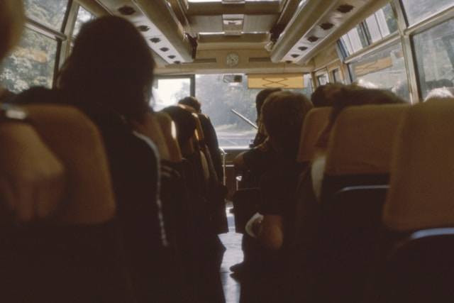 Cara naik Jogja Heritage Track, foto hanya ilustrasi, bukan bus sebenarnya: Unsplash/Annie Spratt