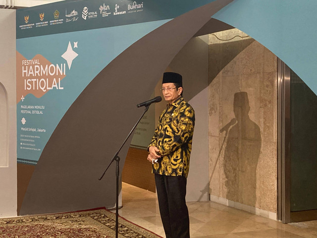 Menteri Agama Nasaruddin Umar memberikan sambutan pada cara Pembukaan Festival Harmoni Istiqlal, di Kawasan Masjid Istiqlal, Jakarta Pusat, Selasa (10/12). Foto: Alya Zahra/Kumparan