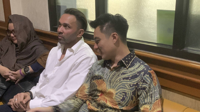 Teuku Zacky Jadi Saksi dalam Lanjutan Sidang Cerai Baim Wong-Paula Verhoeven. Foto: Aprilandika Pratama/kumparan