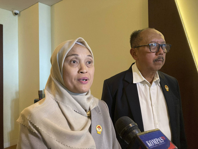 Wakil Ketua Lembaga Perlindungan Saksi dan Korban (LPSK), Sri Nurherwati, menjawab pertanyaan wartawan, di Kantor LPSK, Jakarta Timur, Rabu (11/12/2024). Foto: Alya Zahra/kumparan 