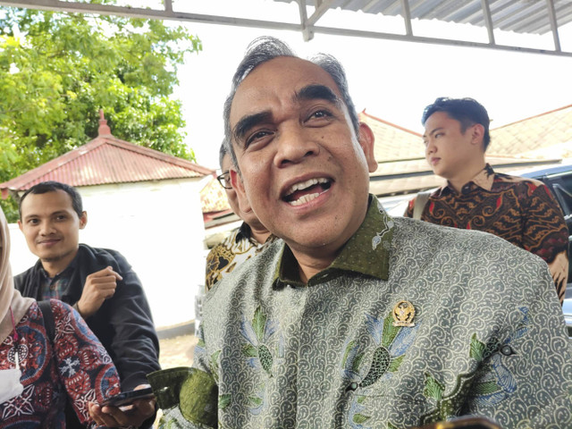 Sekjen Partai Gerindra Ahmad Muzani di Kota Yogyakarta, Rabu (11/12/2024). Foto: Arfiansyah Panji Purnandaru/kumparan