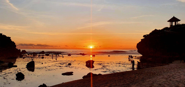 Foto keindahan Pantai Watukarung Pacitan (FOTO: Callista Nadia Jasmine/Pribadi)