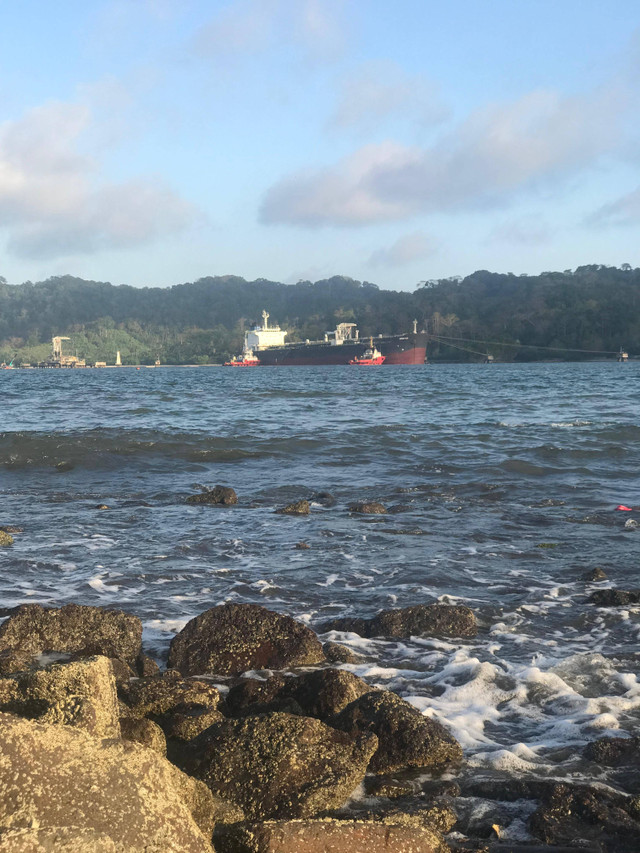 Pantai Teluk Penyu Cilacap. Sumber : Dokumen Pribadi