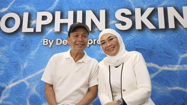 Ayah Ojak dan Umi Kalsum jalani perawatan wajah dan kulit. Foto: Dok. Istimewa