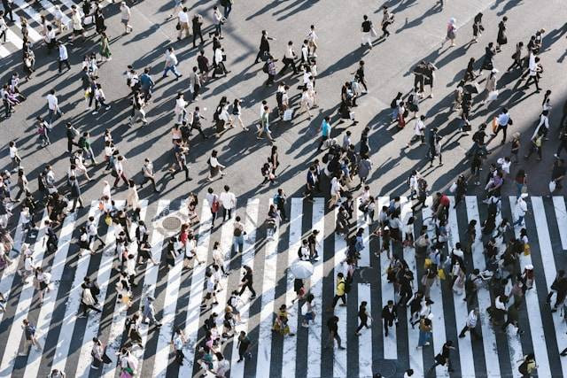 Sejarah Gerak Jalan Mojokerto Surabaya. Foto hanyalah ilustrasi, bukan tempat yang sebenarnya. Sumber: Unsplash