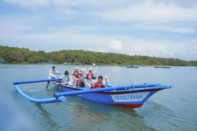 Keluarga Nelayan Lestari (KENALI) di Desa Kelan, Bali, salah satu Desa Energi Berdikari (DEB) PT Pertamina International Shipping (PIS). Foto: Dok.PIS