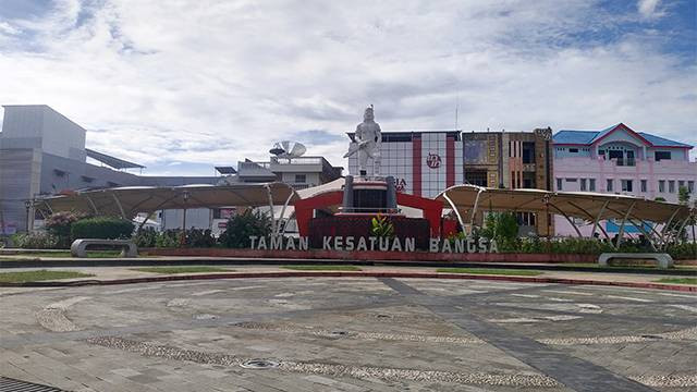 Taman Kesatuan Bangsa (TKB) yang berada di kawasan Kota Tua Manado. 