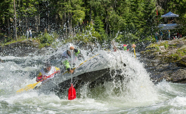 3 Tempat Rafting di Batu. Foto hanya ilustrasi, bukan tempat sebenarnya. Foto: dok. Unsplash/Rune Haugseng