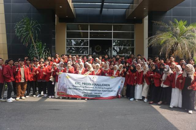 Kunjungan ke PT. Victoria Care Semarang