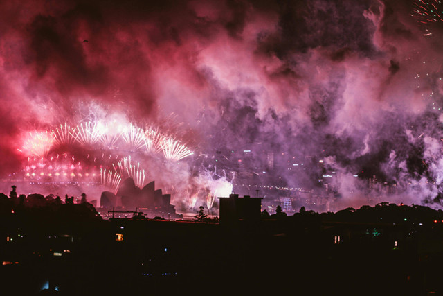 sumber: https://images.pexels.com/photos/799960/pexels-photo-799960.jpeg?auto=compress&cs=tinysrgb&w=1260&h=750&dpr=1