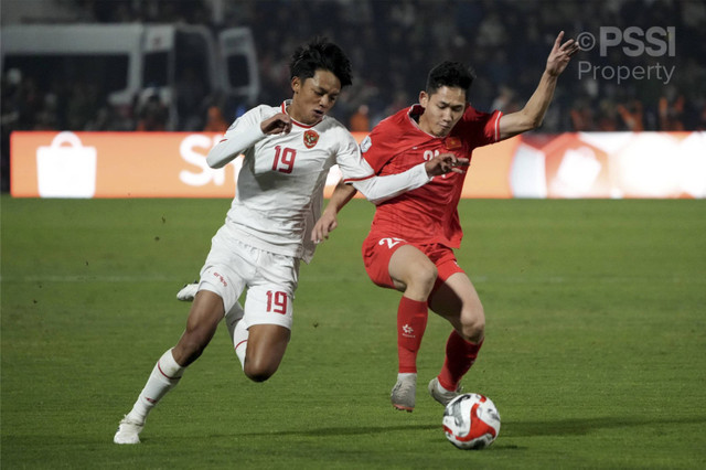 Vietnam vs Indonesia pada pertandingan Piala AFF di Phu Tho Provincial Stadium, Vietnam, Minggu (15/12/2024). Foto: Dok. PSSI