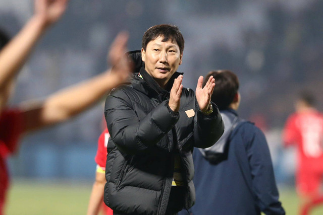 Pelatih Timnas Vietnam, Kim Sang-sik, di Piala AFF 2024. Foto: VFF