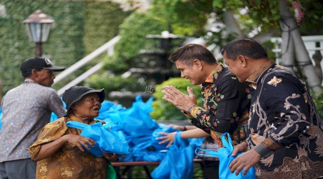 Wujud Kepedulian kepada Masyarakat, Kementerian Imipas Gelar Bakti Sosial Jumat Berkah