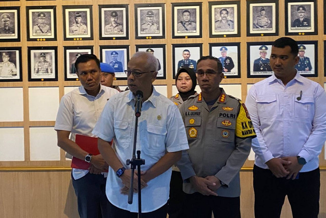 Ketua Harian Kompolnas, Irjen (Purn) Arief Wicaksono Sudiutomo di Mapolres Jakarta Timur, Senin (16/12/2024). Foto: Abid Raihan/kumparan