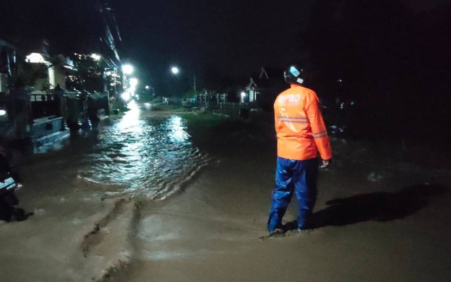 Banjir merendam tiga kecamatan di Kabupaten Ponorogo, Jawa Timur, Minggu (15/12/2024). Foto: BPBD Ponorogo 