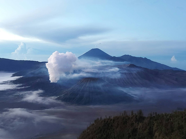 Spot Sunset di Bromo. Foto: Penanjakan 1. Sumber: Unsplash Ake Widyastomo