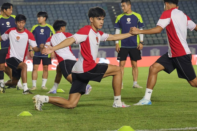 Victor Dethan bersama Timnas Indonesia di Piala AFF. Foto: Facebook Myanmar FF