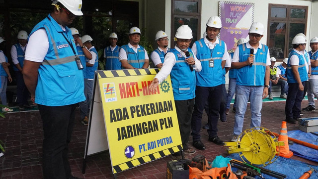 Apel Siaga Kelistrikan Nataru, di Kantor PLN UID Bali, Senin (16/12).