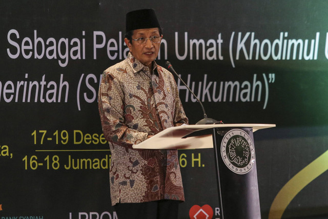 Menteri Agama Nasaruddin Umar menyampaikan sambutan saat pembukaan Musyawarah Kerja Nasional IV Majelis Ulama Indonesia (Mukernas IV MUI) 2024 di Hotel Grand Sahid Jaya, Jakarta, Selasa (17/12/2024). Foto: Asprilla Dwi Adha/ANTARA FOTO