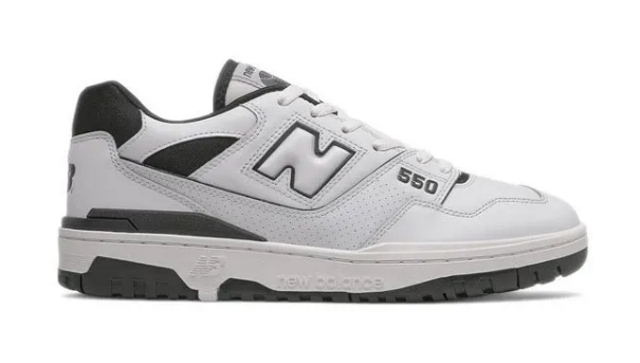 cara membedakan sepatu new balance 550 ori dan kw. Foto adalah New Balance 550. Sumber: Newbalance.co.id