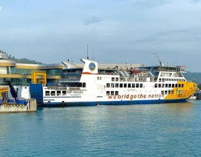 Kapal Feri Indonesia. | Foto: Shutterstock