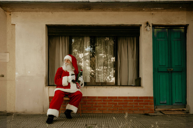 Ilustrasi Apakah Santa Claus nyata. Foto: Pexels.com/Natalia Olivera