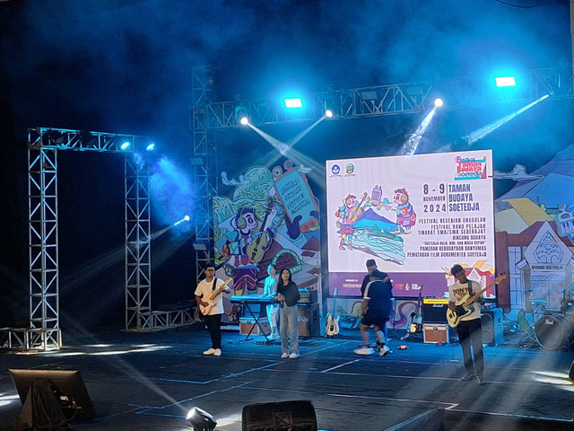 Kemeriahan Malam Puncak Festival Budaya Soetedja “Lestari Budayaku, Serayu Mendayu”. Sumber: Dokumen Pribadi Penulis