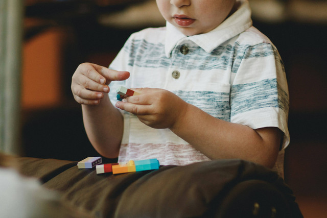 Ilustrasi Cara Mengeraskan Play Doh, Foto: Unsplash/Caleb Woods