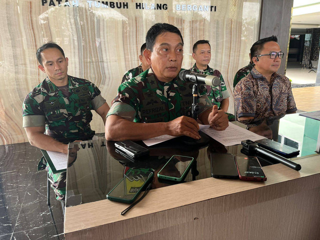 Kasdam I Bukit Barisan Brigjen TNI Refrizal di Kodam I Bukit Barisan pada Jumat (20/12). Foto: Tri Vosa/kumparan