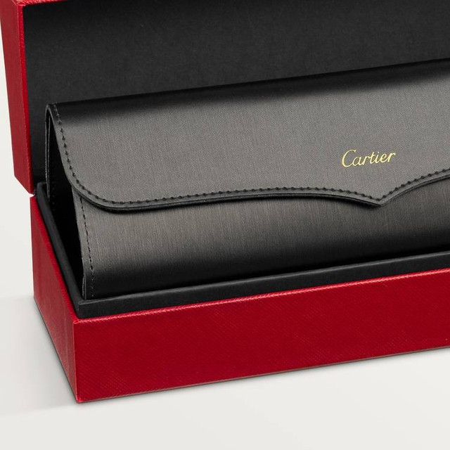 Foto adalah ciri kacamata Cartier asli. Sumber: cartier.com