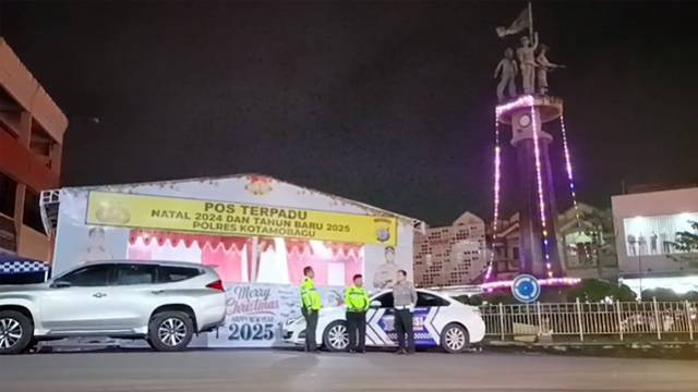 Pos terpadu pengamanan Natal dan Tahun Baru di Kota Kotamobagu, Sulawesi Utara.